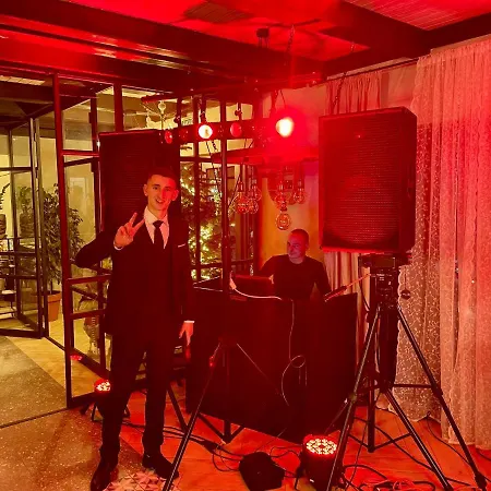 Pikuy Affittacamere Zhdeniievo