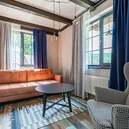 Pikuy Affittacamere Zhdeniievo