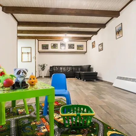 Guest house Private House Scherbovets Zhdeniievo